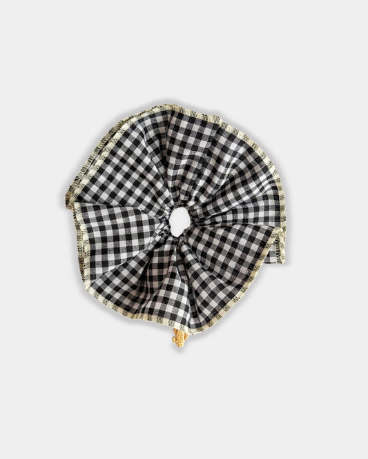 Matcha Picnic Scrunchie ✶
