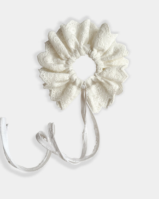 Heirloom Tie – Ivory Bloom